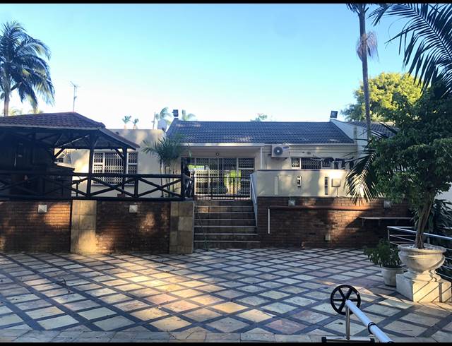 3 BEDROOM FREESTANDING RENTED IN SHERWOOD